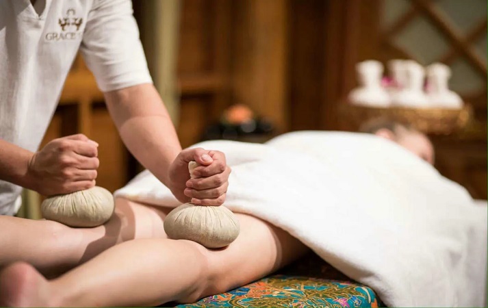 Thai massage service at home 